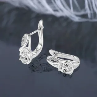 IOGOU 1.5ct Oval Cut Moissanite Hoop Huggies Earrings for Women 100% 925 Silver Clip Earrings Sparking 6x8mm Lab Diamond Jewelry