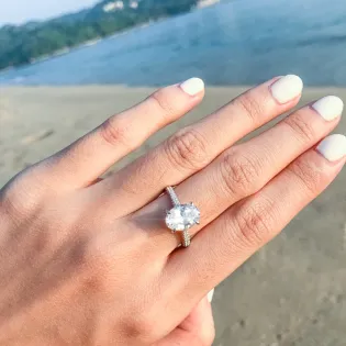 IOGOU 7*10mm 2.5Carat Oval Cut Simulated Diamond Ring for Women 925 Sterling Engagement Wedding Rings Luxury Promise Jewelry